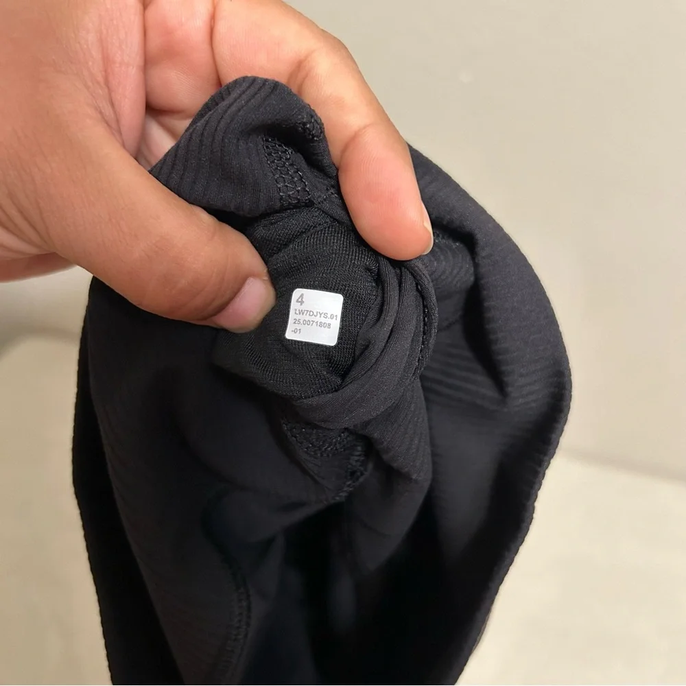NEW Lululemon Align Hi-Rise Ribbed Short Black 6” Inseam SZ 4 Activewear Workout - Picture 6 of 10